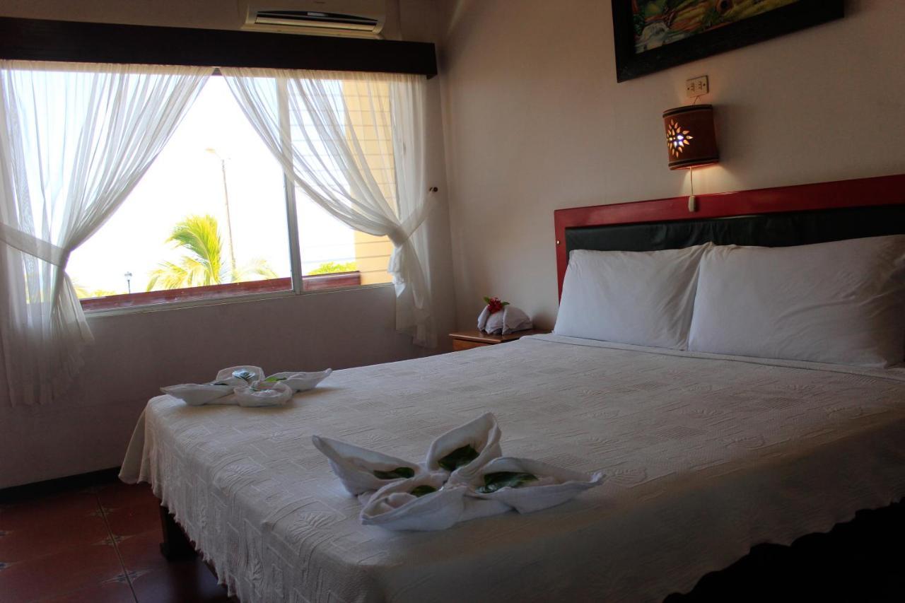 Hotel Yadran Beach Resort Пунтаренас Екстер'єр фото