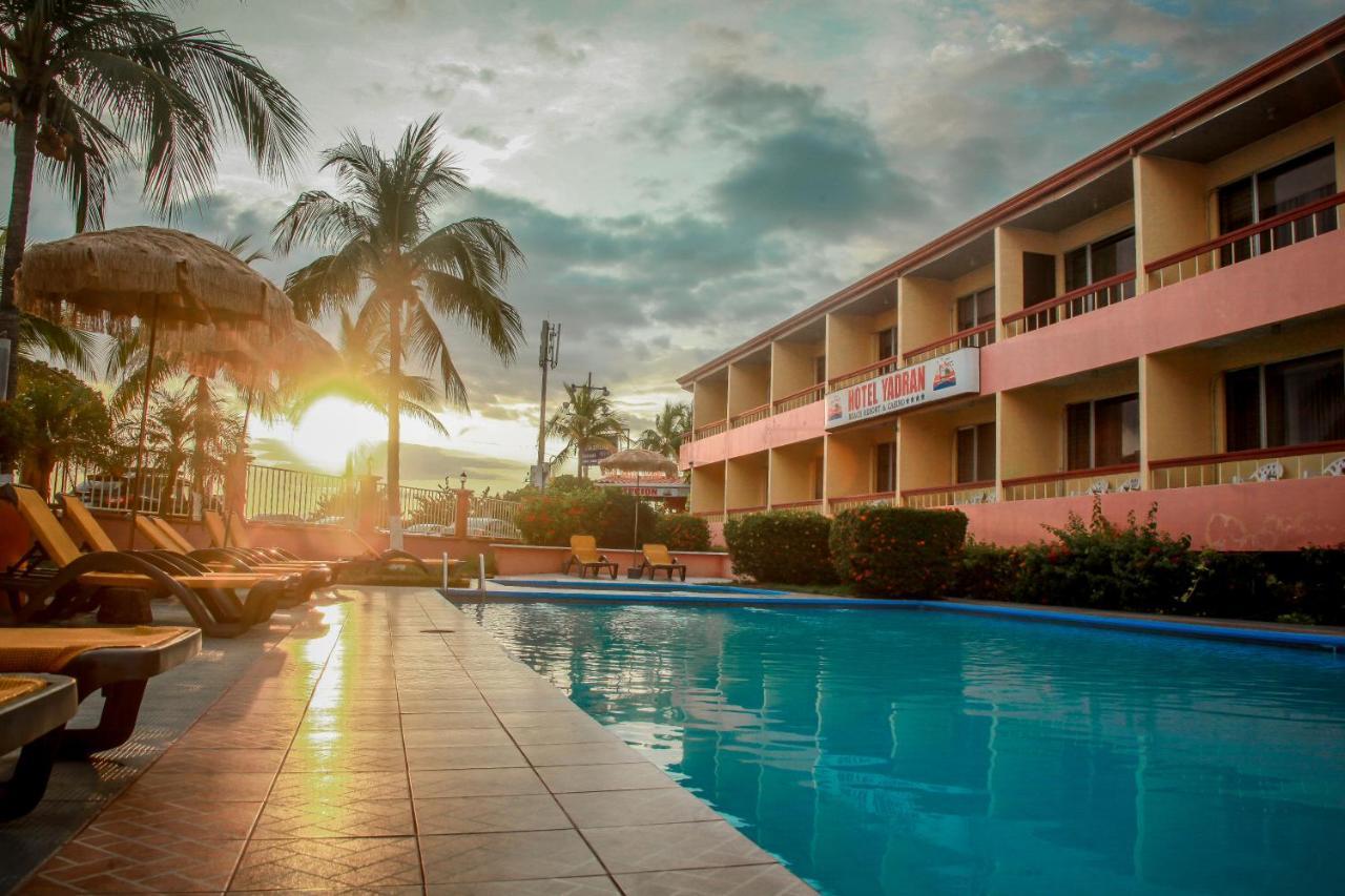 Hotel Yadran Beach Resort Пунтаренас Екстер'єр фото