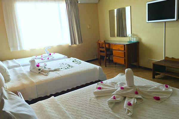 Hotel Yadran Beach Resort Пунтаренас Екстер'єр фото
